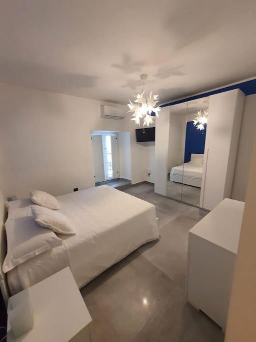 Casa Vacanze Frontemare Salerno Exterior photo